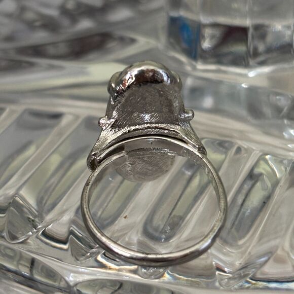 Vintage 70's Sarah Coventry Oval Hematite Healing Crystal Adjustable Ring 1"x.5" - Picture 3 of 8